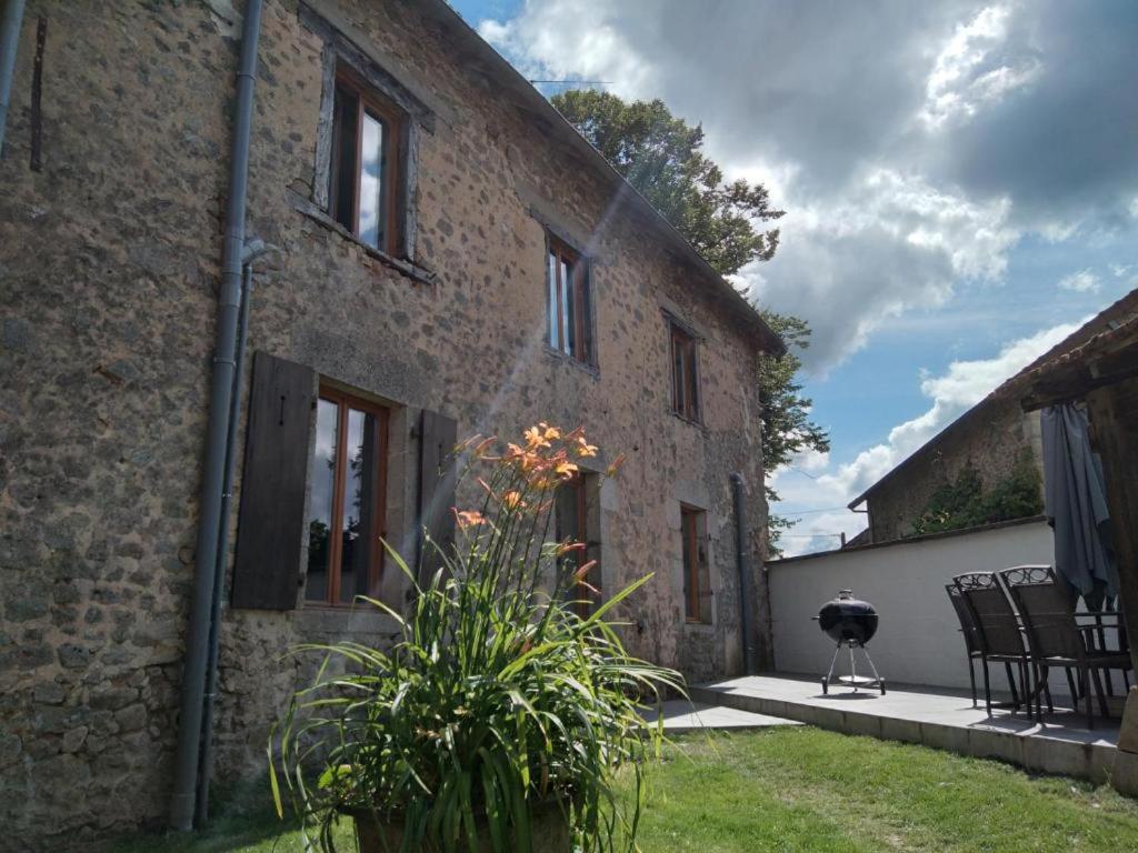 Chambre D'Hotes De Puy Faucher Arrenes Eksteriør bilde